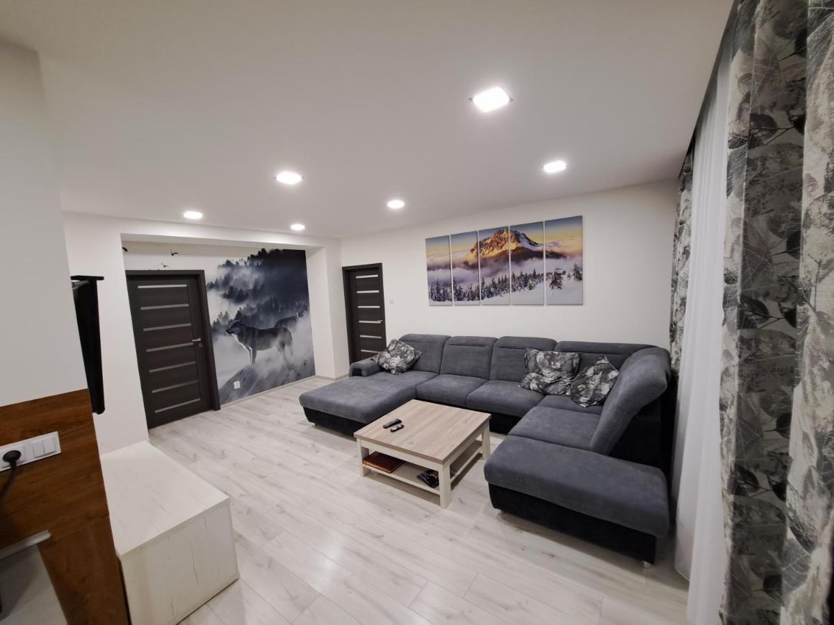Maria Apartment Poprad Bagian luar foto